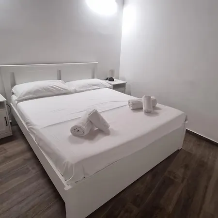 Casa Luca - Palazzo Del Buonpastore Apartment Palermo